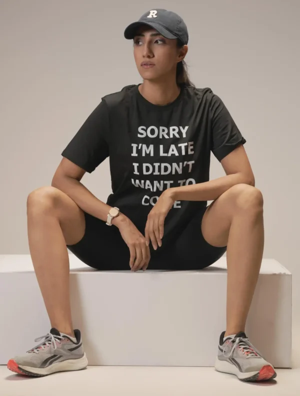 Sorry I'm Late Stylish Slogan Graphic T-shirt - Image 4